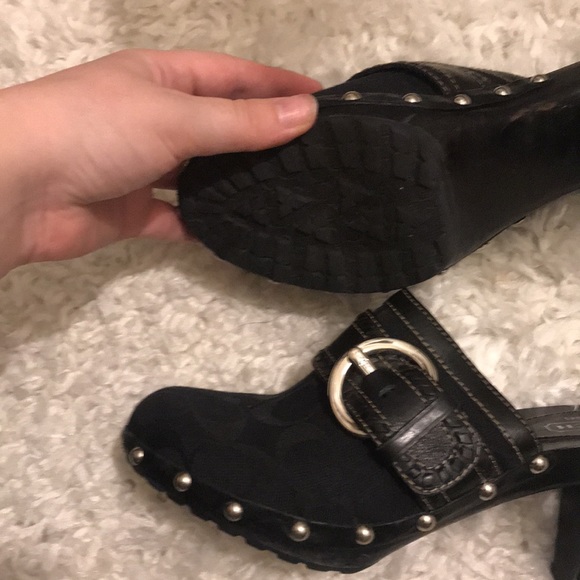 Beautiful coach clogs - Picture 4 of 7